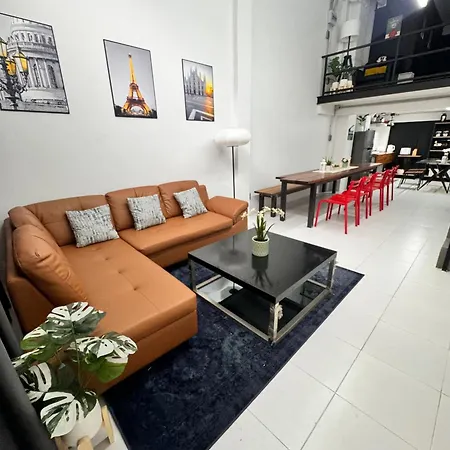 Modern Sukhumvit House Near Phrakanong Bts Station
